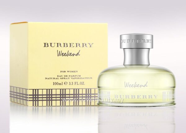 Burberry Weekend For Women 100ML Natural Spray.